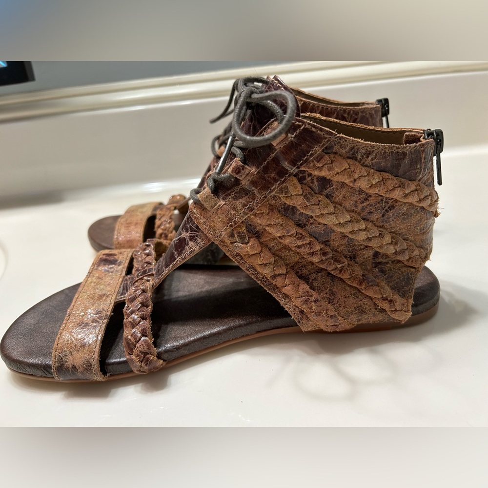 Braided Leather Sandals - Brown